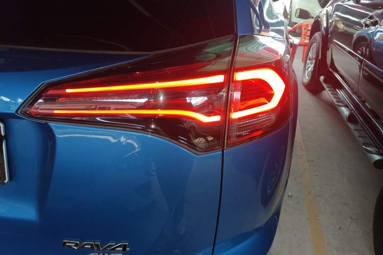 Used Toyota RAV4 2016 2.5L Automatic 4x4 Elite Edition