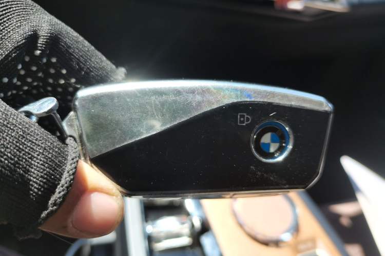 Used BMW iX 2022 xDrive40 Vehicle Key