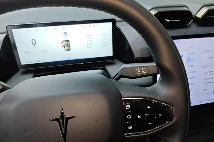 Used HEDMOS 06 2025 Model 520km
