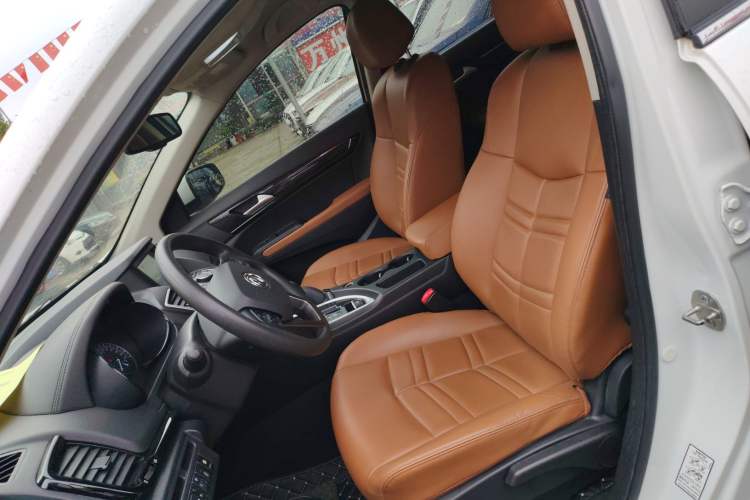 Used Dongfeng Fengdu MX5 2017 2.0L Automatic Urban Edition
