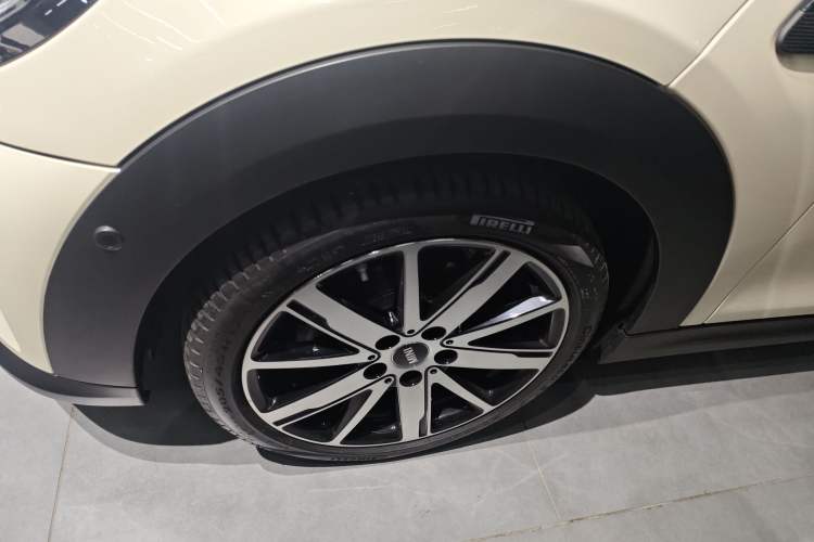 Used MINI MINI 2023 1.5T COOPER Artist