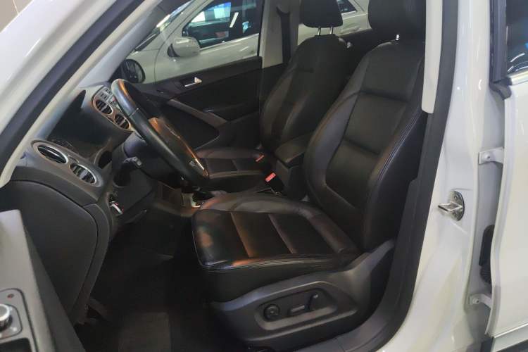Used Volkswagen Tiguan 2012 1.8TSI Automatic Two-Wheel Drive Elite Edition Left Front Seat