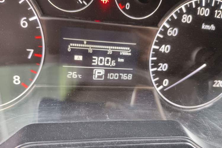 Used Nissan Tiida 2011 1.6L CVT Comfort Model
