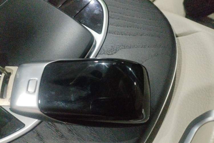 Used Mercedes-Benz E-Class 2022 Second Facelift E 300 L Fashion Edition Vehicle Key