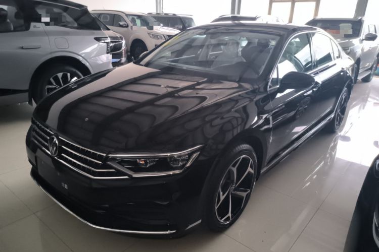 Used Volkswagen Magotan 2026 30 Million Vehicles Selected Model 380TSI DSG Luxury Edition