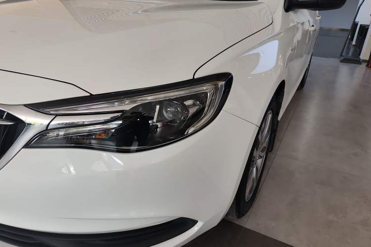 Used Buick GT 2021 1.3T Automatic Mild Hybrid Elite Version Left Front Headlight