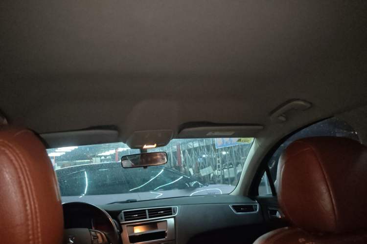 Used DS 5LS 2014 1.8L automatic Comfort version VTi140