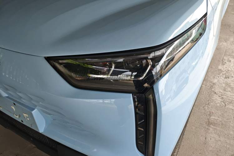 Used Chery New Energy Boundless Pro 2022 301km LingShou Edition Lithium Iron Phosphate Left Front Headlight