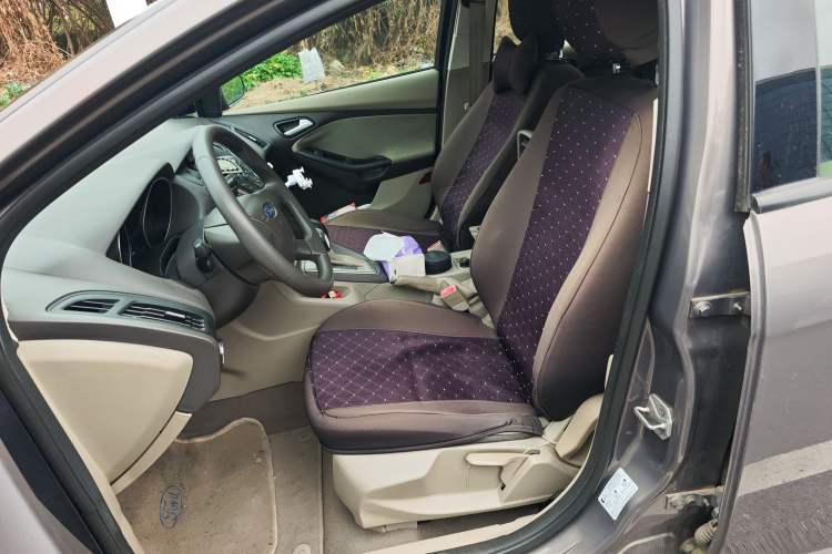 Used Ford Focus 2012 Sedan 1.6L Automatic Comfort Model