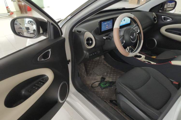 Used Wuling Bingo 2023 203km Light Edition Driver Seat