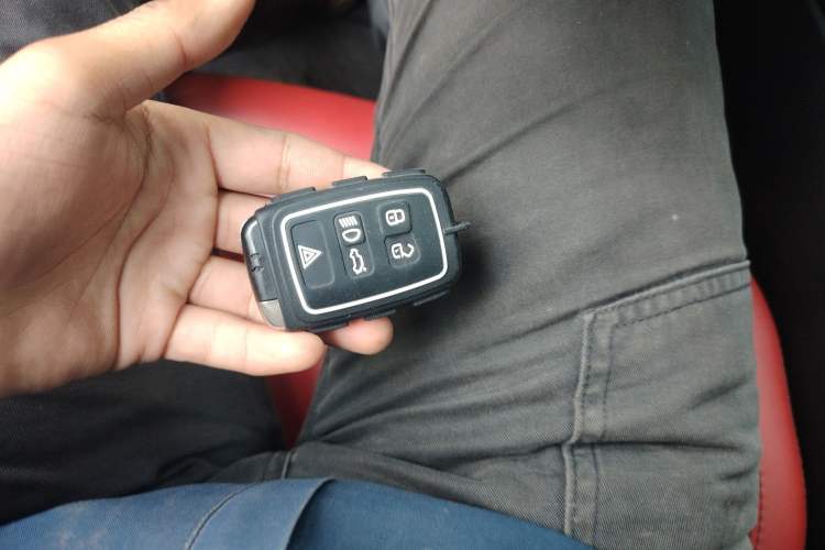 Used Jaguar F-TYPE 2015 3.0 SC Hardtop Version Vehicle Key