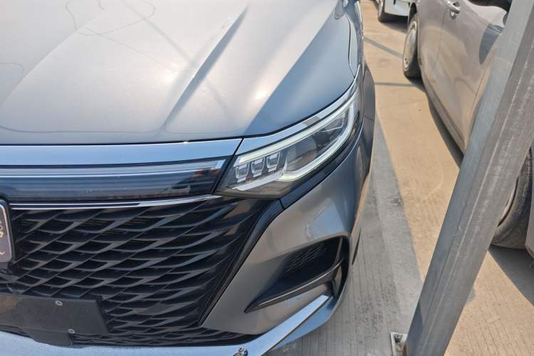 Used Roewe iMAX8 2022 Model 400TGI Exclusive Version for Key Accounts
