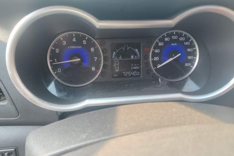 Used Dongfeng Aeolus AX3 2016 1.5L Manual ZhiKu Model
