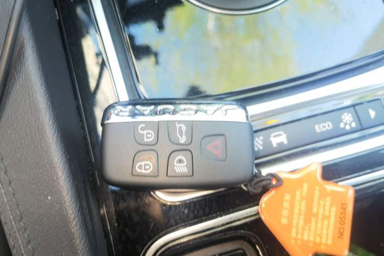 Used Jaguar F-PACE 2019 2.0T Four-Wheel Drive Urban Luxury Edition
