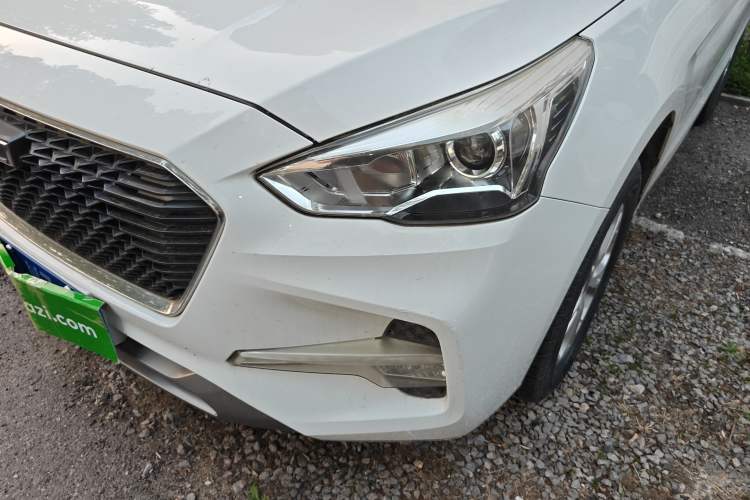 Used Haval M6 2018 1.5T Manual Two-Wheel Drive Elite Model Left Front Headlight