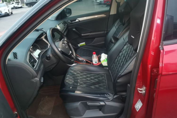 Used Volkswagen T-ROC 2018 280TSI DSG Two-Wheel Drive Advanced Version China V Emission Standard Left Front Seat