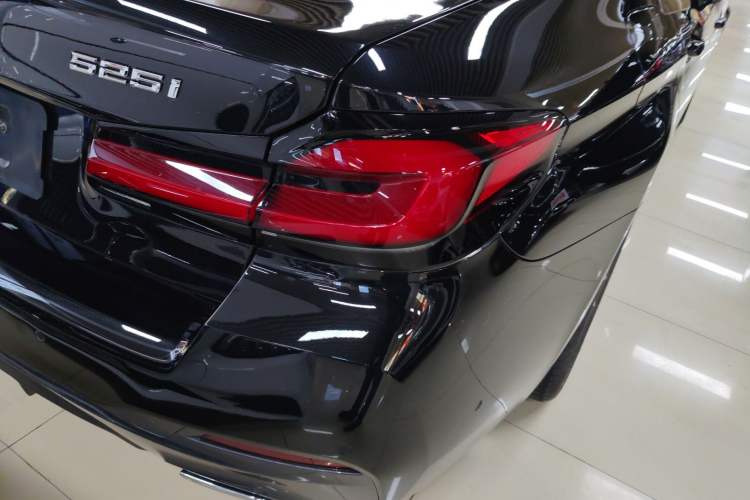 Used BMW 5 Series 2021 525i M Sport Package