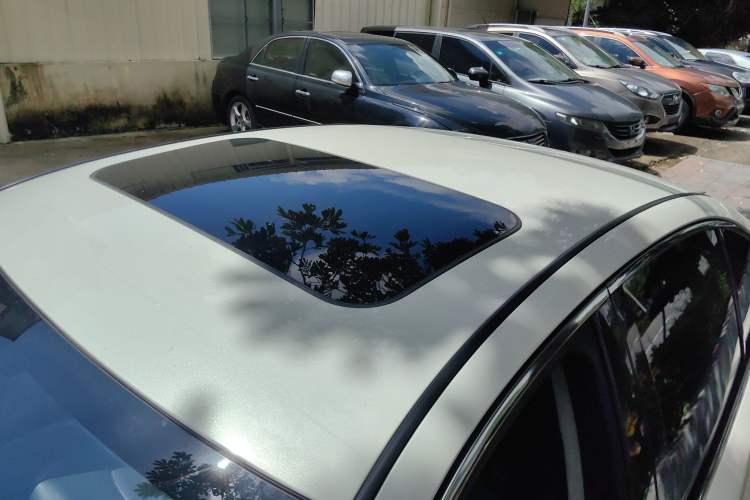 Used Infiniti Q50 2014 2.0T Luxury Edition