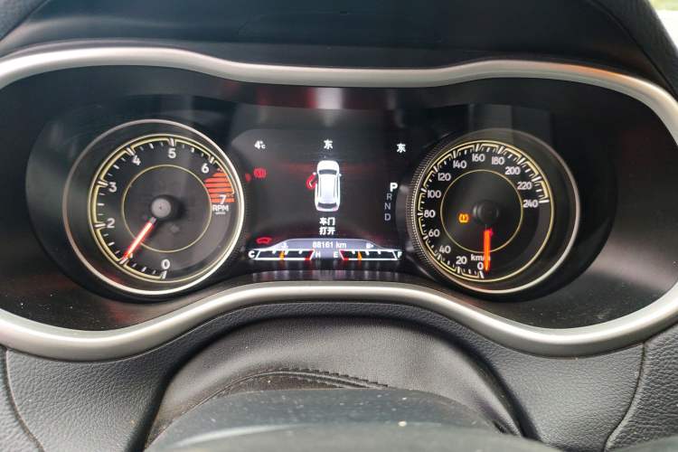 Used Jeep Cherokee 2016 2.4L Professional Smart Version
