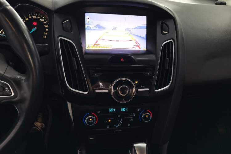 Used Ford Focus 2015 Sedan 1.6L Automatic Trend Model