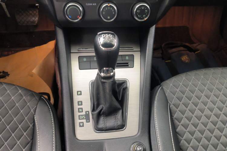 Used Skoda Octavia 2019 TSI230 DSG Luxury Edition