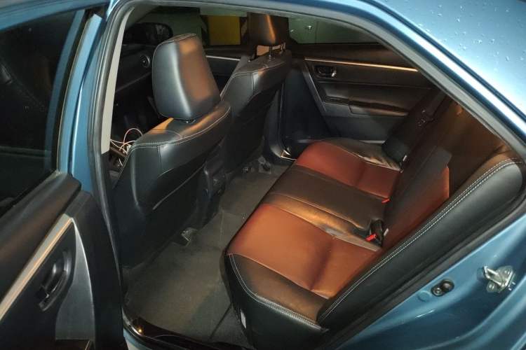 Used Toyota Corolla 2018 Dual-Engine 1.8L E-CVT Smart Edition Left Rear Seat