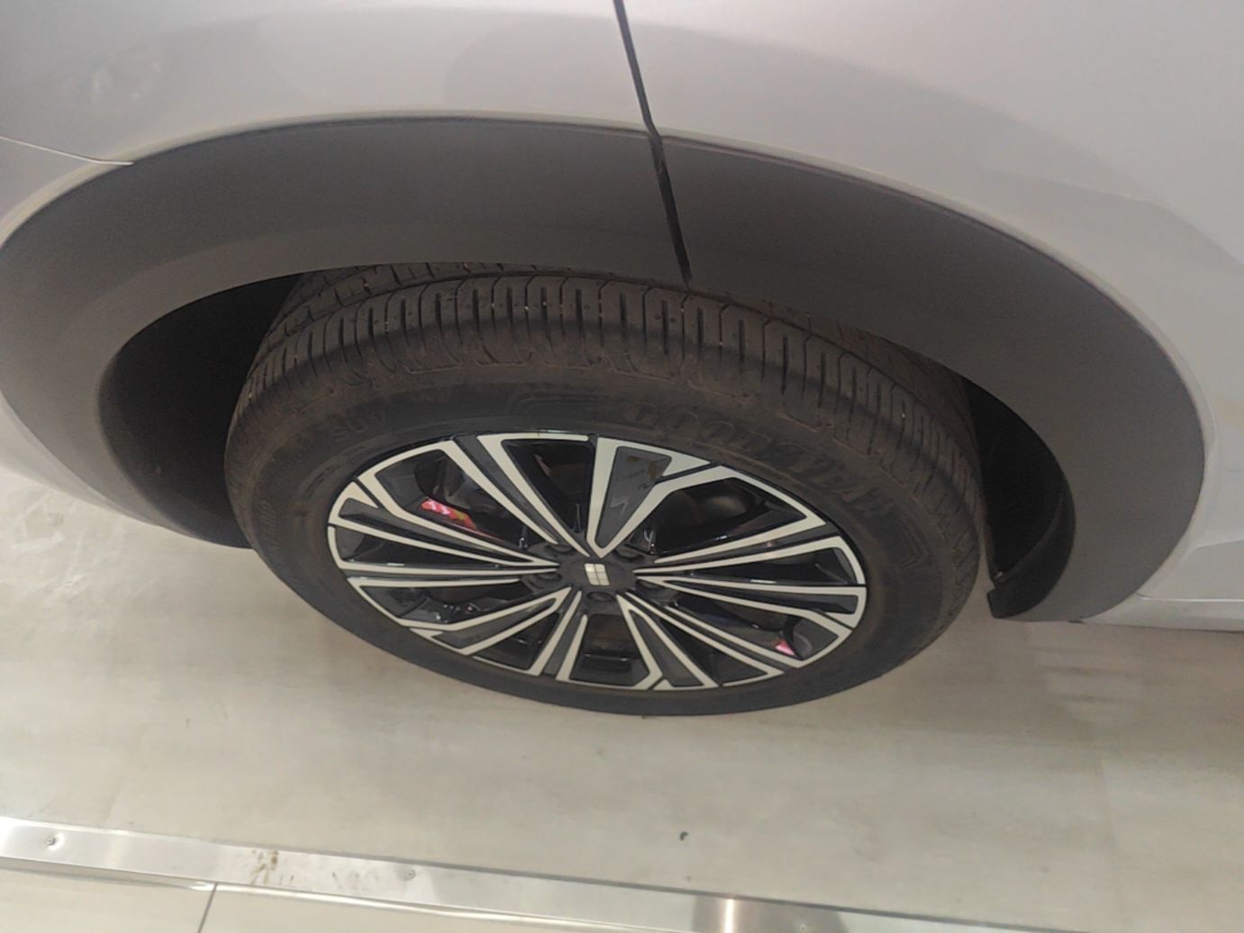 Geely Galaxy Xingjian 7 EM-i 2026 Model 135km Starship Version — снимка 11