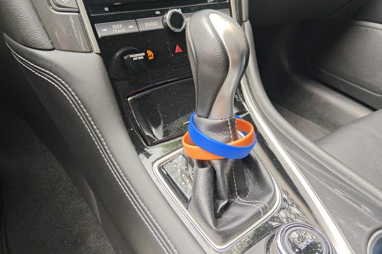 Used Infiniti Q50L 2016 2.0T Comfort Edition Gear Lever