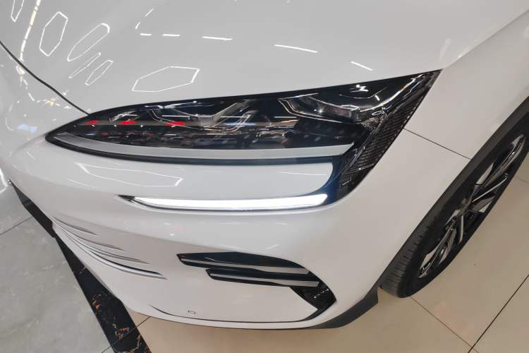 Used BYD Song PLUS New Energy 2025 DM-i 112KM Prestige Model Left Front Headlight