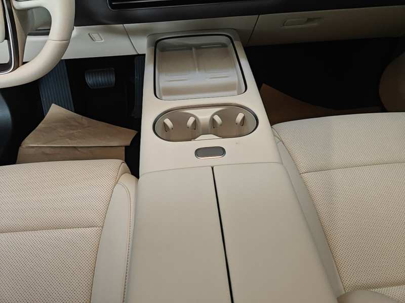 Used Li Auto i6 2025 Model Two-Wheel-Drive Standard Type — 13