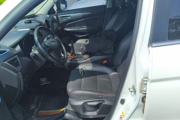 Used CHANGAN CS75 2014 2.0L Manual Luxury Version China IV Standard
