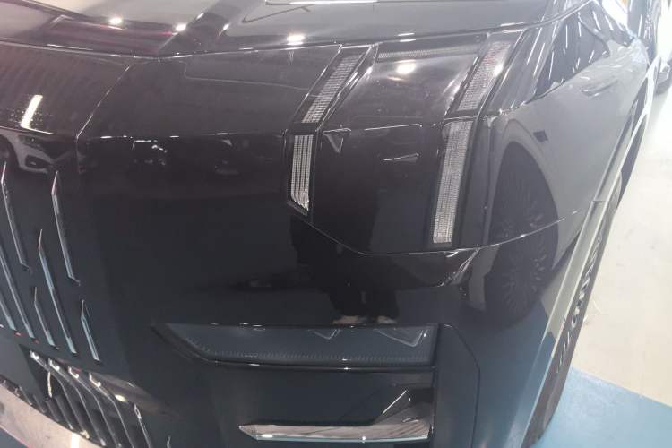 Used Zeekr 009 2024 Six-Seat Executive Version 4WD 108 kWh