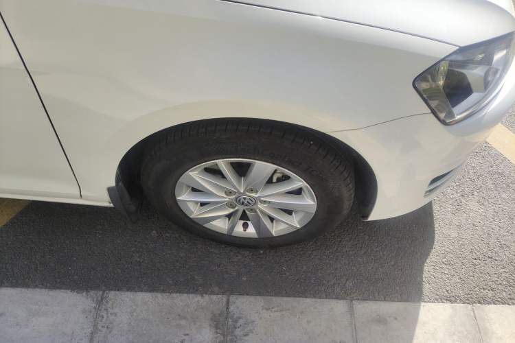 Used Volkswagen Golf 2015 1.6L Automatic Fashion Model