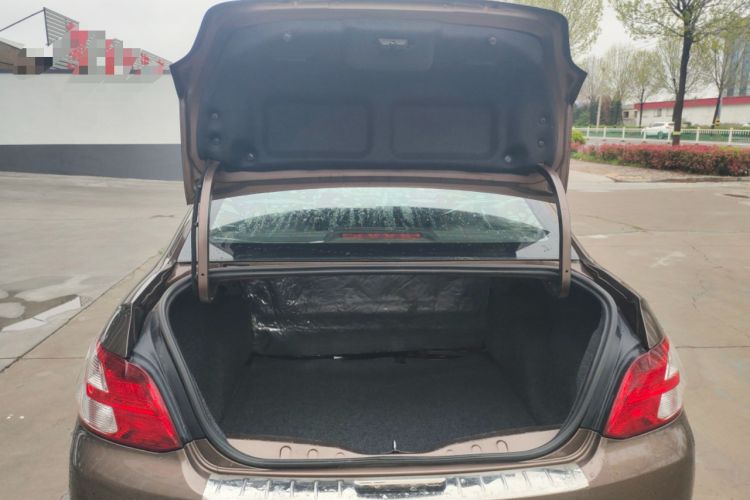 Used Peugeot 301 2014 1.6L Manual Comfort Edition Trunk