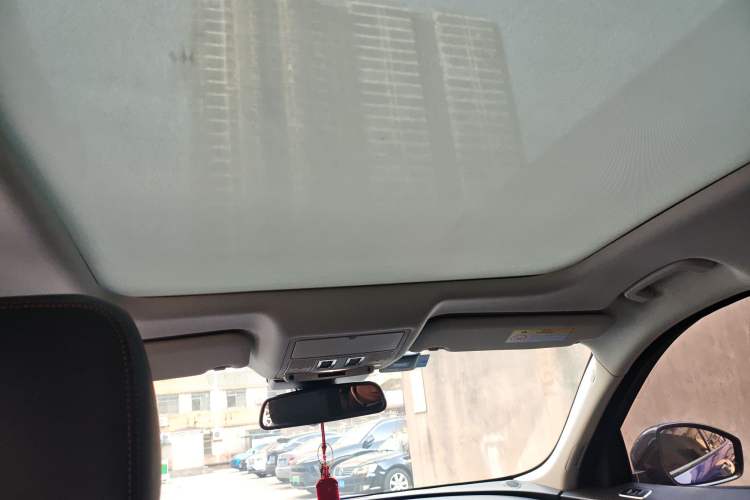 Used Jaguar F-PACE 2018 2.0T Four-Wheel Drive Urban Luxury Edition Headliner