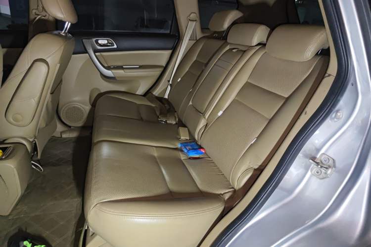 Used Haval H6 2011 2.0L Manual Two-Wheel Drive Elite Version