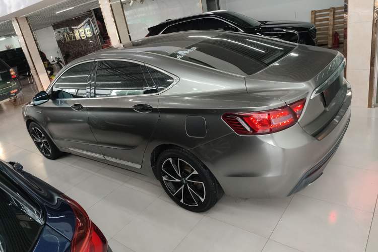 Used Geely Auto Emgrand GT 2015 1.8T Premium Model Exterior 3