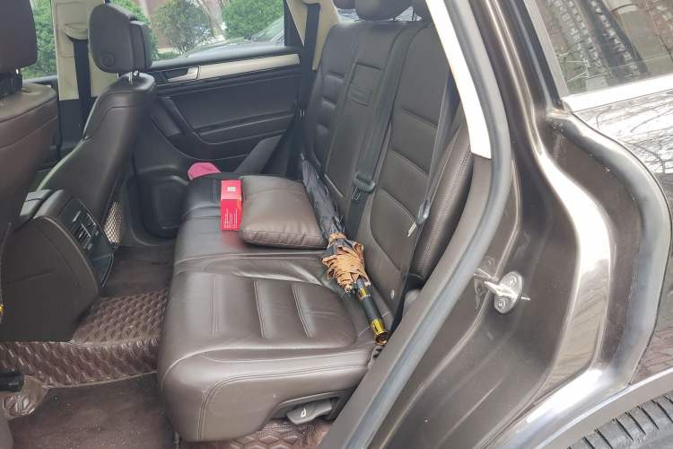 Used Volkswagen Touareg 2017 3.0 TSI Touareg Edition Left Rear Seat