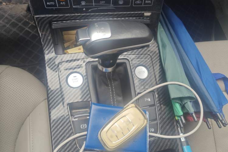 Used Hongqi H5 2018 30TD Smart Connect Dynamic Edition
