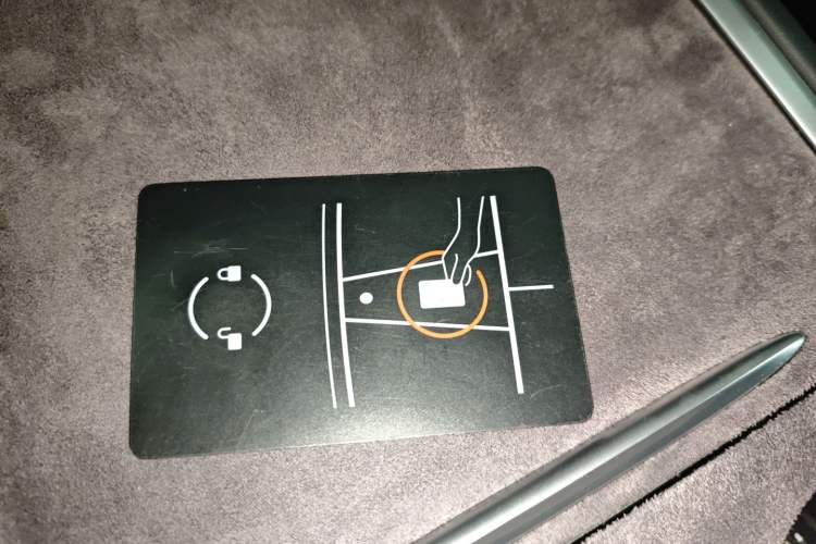 Used Tesla Model Y 2024 Rear-Wheel-Drive Version Vehicle Key