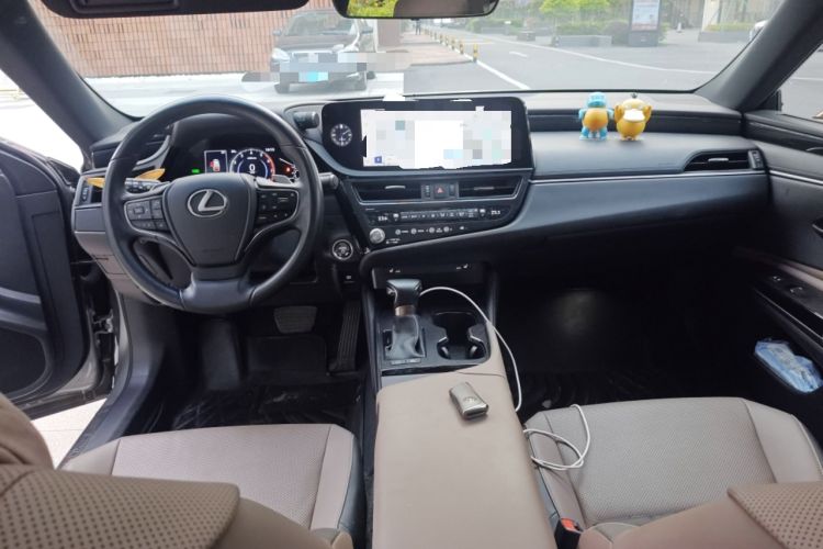 Used Lexus ES 2022 300h Excellence Edition