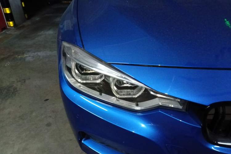 Used BMW 3 Series 2019 320i M Sport Package Right Front Headlight