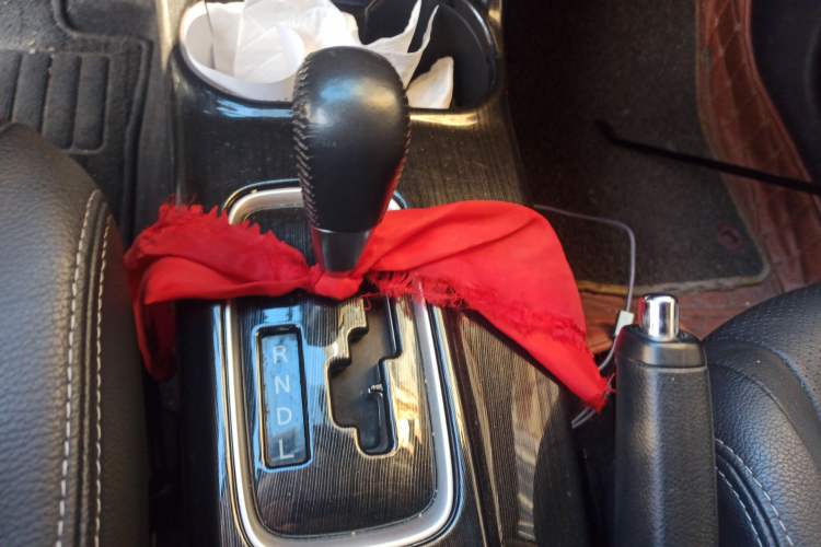 Used Mitsubishi Outlander 2016 2.4L 4x4 Elite Edition 5 Seats Gear Lever