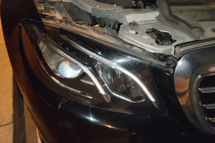 Used Mercedes-Benz E-Class 2019 E 300 L Sporty and Stylish Model