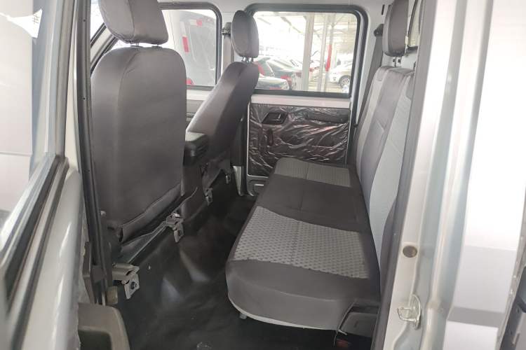 Used Wuling Rongguang New Truck 2022 1.5L Base Version Extended Double-Cab LAR
