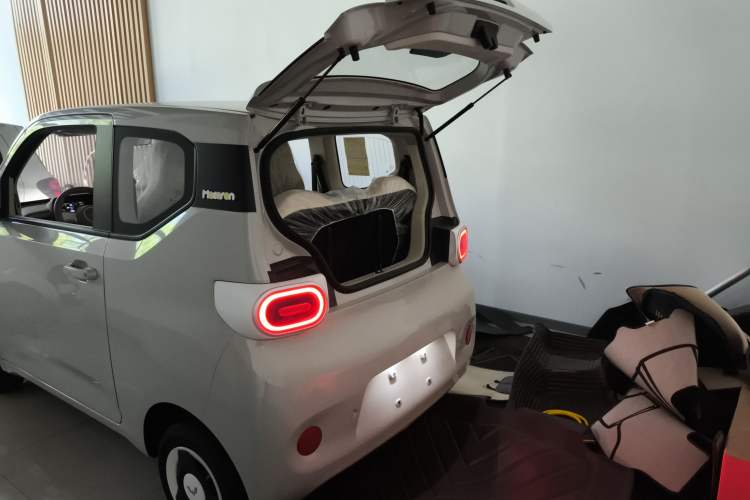 Used Wuling Hongguang MINIEV 2024 3rd Generation 215km Youth Edition