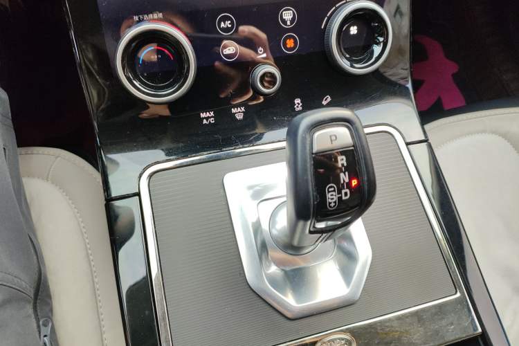 Used Land Rover Range Evoque 2020 249 PS R-DYNAMIC S Sport Edition
