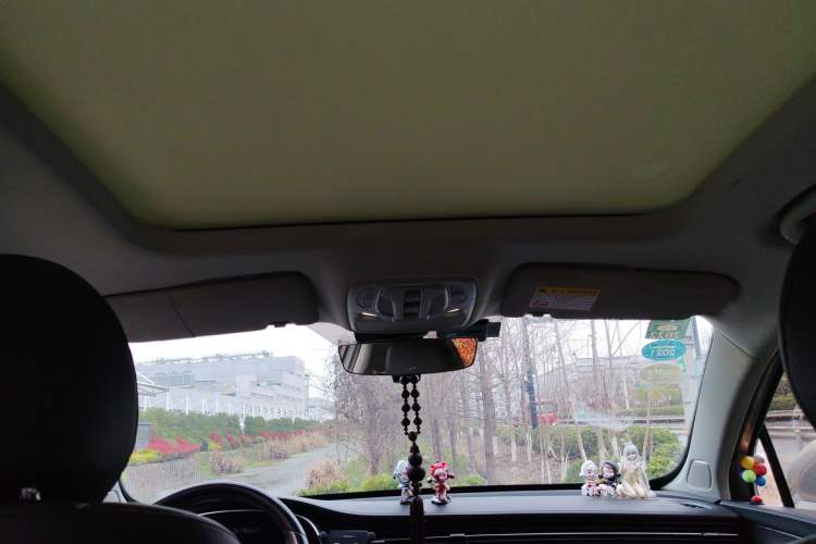 Used Roewe RX5 MAX 2019 300TGI Automatic Smart Cabin Luxury Edition