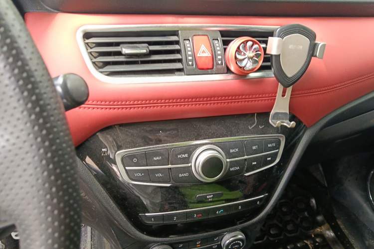 Used Haval H1 2015 1.5L Manual Luxury Model
