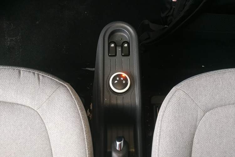 Used Wuling Hongguang MINIEV 2022 Macaron Premium Model – Lithium Ternary Battery
